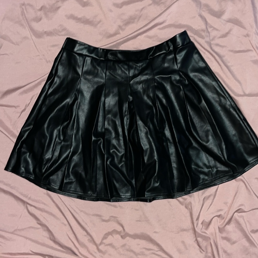 SO leather  womans skirt